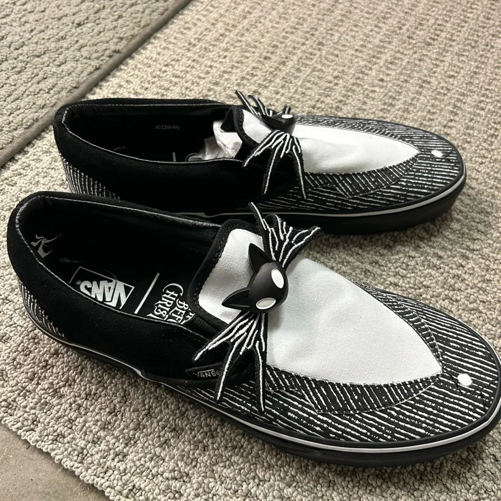 Vans Nightmare Before Christmas Slip-Ons, Men's 9 - Picture 3 of 3